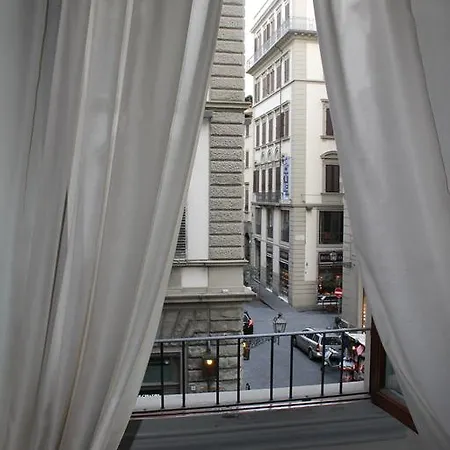Apartmán Viaroma Suites - *