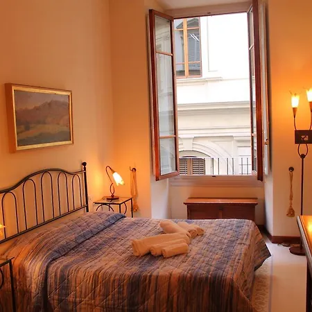 Apartmán Viaroma Suites - *
